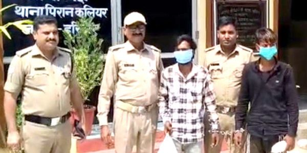 गौकशी करते दो गिरफ्तार, 200 किलो गौमांस व उपकरण बरामद