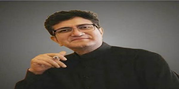 गीतकार प्रसून जोशी बने प्रसार भारती के अध्यक्ष