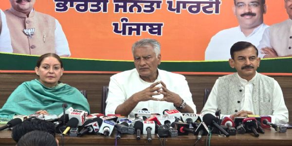 मुख्यमंत्री के मुद्दे से ध्यान भटकाने के लिए की गई संदीप पाठक पर एफआईआर : सुनील जाखड़