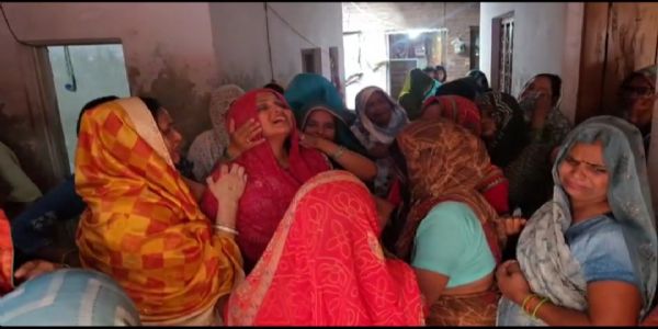 प्रेमी और परिजनों द्वारा जिंदा जलाई गई प्रेमिका की आठ दिन बाद मौत