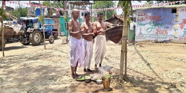 चाईबासा में आदिवासी उरांव समाज का ज्येष्ठ जतरा महापर्व संपन्न, रोहतासगढ़ की वीरांगना गाथा का किया स्मरण