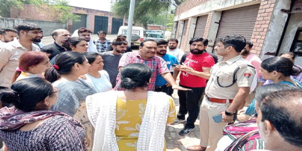 हिसार : अग्रोहा मेडिकल कॉलेज में डाक्टरों के बोर्ड ने किया शिक्षिका का पोेस्टमार्टम