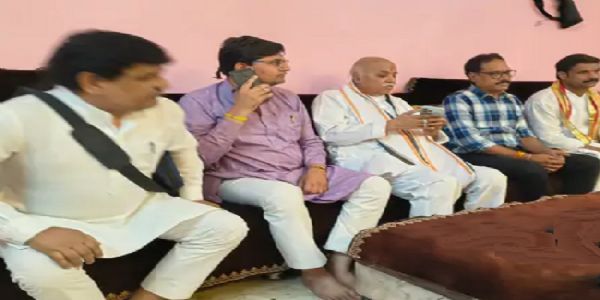 जिहादियों में खत्म हो गया हिन्दू संगठनों का डर, इसीलिए बढ़ रही लव जिहाद की घटनाएं: तोगड़िया