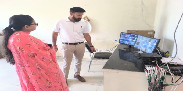फरीदाबाद : नीट (यूजी) परीक्षा 2026 को लेकर एडीसी ने किया परीक्षा केन्द्रों का निरीक्षण