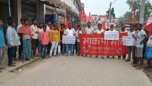 द्वारका-दिल्ली हेड कांस्टेबल द्वारा बिहारी युवक की गोली मारकर हत्या के विरोध में ताजपुर में खेग्रामस-माले का प्रतिरोध मार्च