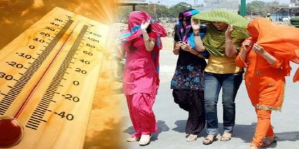 दिल्ली‑एनसीआर में भीषण गर्मी और लू के बीच बचाव करते लोग। दिल्ली‑एनसीआर में भीषण गर्मी और लू के बीच बचाव करते लोग।