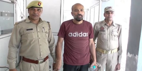 नजूल की करोड़ों की जमीन फर्जीवाड़ा मामले में 25 हजार का इनामी गिरफ्तार