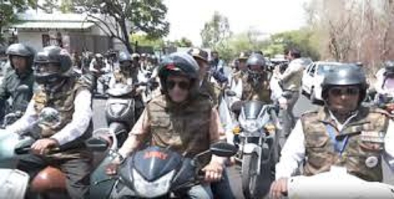 भोपाल में पूर्व सैनिकों ने निकाली बाइक रैली