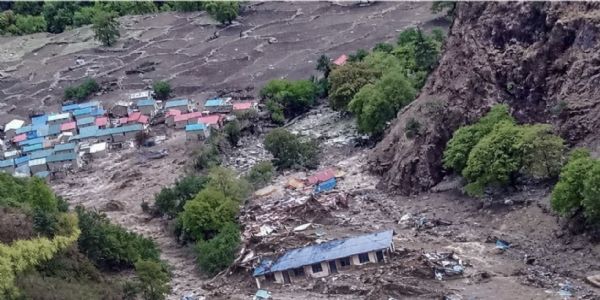 हुम्ला जिले के आए भूस्खलन हुम्ला जिले के आए भूस्खलन