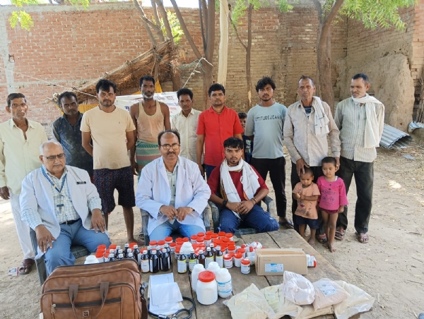 औरैया में यूनानी चिकित्सा शिविर आयोजित औरैया में यूनानी चिकित्सा शिविर आयोजित