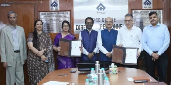 सेल के प्रबंधन प्रशिक्षण संस्थान का एमडीआई के साथ समझौते का फोटो