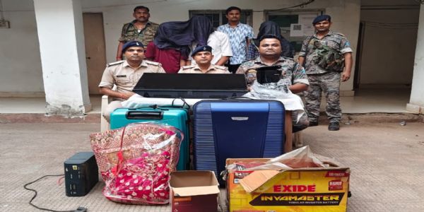 बंद घरों को निशाना बनाने वाले तीन चोर गिरफ्तार