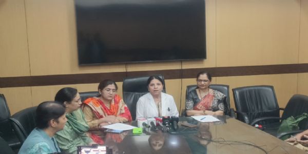 एम्स के
