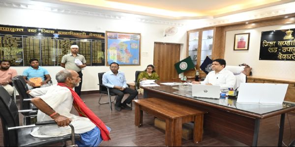 म्यूटेशन से जुड़ी शिकायतें तय समय सीमा के भीतर निपटाएं : उपायुक्त