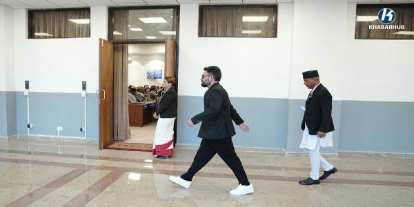 सदन से बाहर निकलते प्रधानमंत्री बालेन्द्र शाह सदन से बाहर निकलते प्रधानमंत्री बालेन्द्र शाह