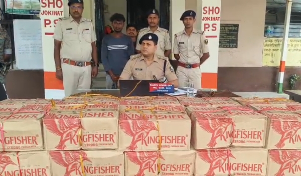 अररिया फोटो:जब्त शराब अररिया फोटो:जब्त शराब