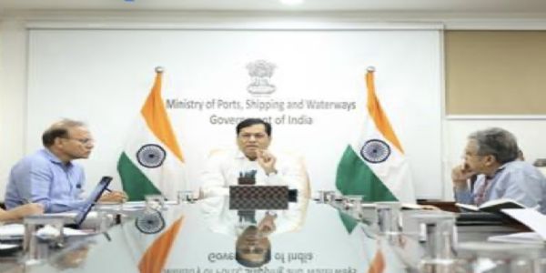 नई दिल्ली में मंत्रालय के वरिष्ठ अधिकारियों के साथ समीक्षा बैठक करते केंद्रीय मंत्री सर्बानंद सोनोवाल। नई दिल्ली में मंत्रालय के वरिष्ठ अधिकारियों के साथ समीक्षा बैठक करते केंद्रीय मंत्री सर्बानंद सोनोवाल।