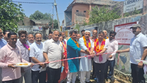 Development accelerates in Kathua – MLA Dr. Bharat Bhushan inaugurates two roads, bringing great relief to villagers Development accelerates in Kathua – MLA Dr. Bharat Bhushan inaugurates two roads, bringing great relief to villagers