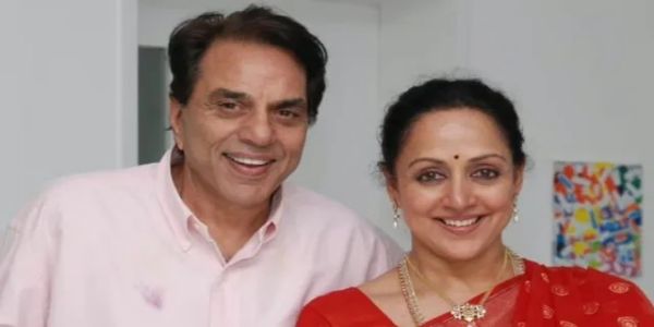 धर्मेंद्र, हेमा मालिनी - फोटो सोर्स एक्स धर्मेंद्र, हेमा मालिनी - फोटो सोर्स एक्स