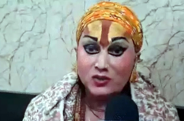 जगद्गुरु शंकराचार्य वैष्णव किन्नर अखाड़ा की प्रमुख हिमांगी सखी