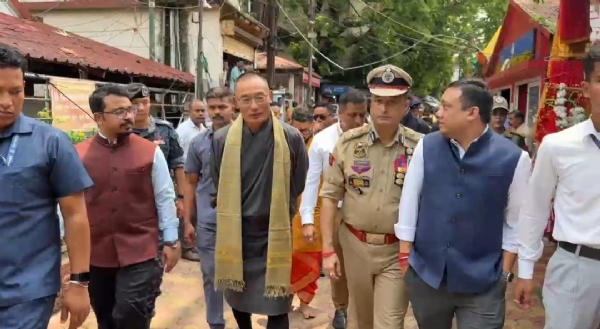 शक्तिपीठ कामाख्या में भूटान के प्रधानमंत्री दाशो शेरिंग तोगबे ने किए दर्शन, मां कामाख्या का लिया आशीर्वाद शक्तिपीठ कामाख्या में भूटान के प्रधानमंत्री दाशो शेरिंग तोगबे ने किए दर्शन, मां कामाख्या का लिया आशीर्वाद