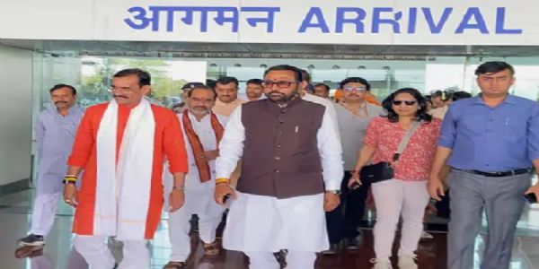 खजुराहो पहुंचे केन्द्रीय आयुष मंत्री जाधव खजुराहो पहुंचे केन्द्रीय आयुष मंत्री जाधव