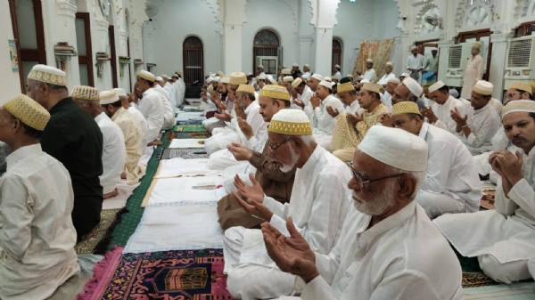 दाऊदी बोहरा समुदाय ने मनाई ईद उल अज़हा