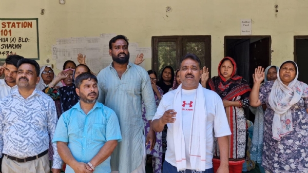 No longer will we accept assurances – sanitation workers in Kathua begin strike with a stern warning No longer will we accept assurances – sanitation workers in Kathua begin strike with a stern warning