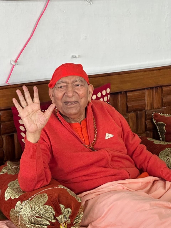 Knowledge of the Vedas should dispel misconceptions, and it is essential to question scholars – Swami Ram Swarup Ji