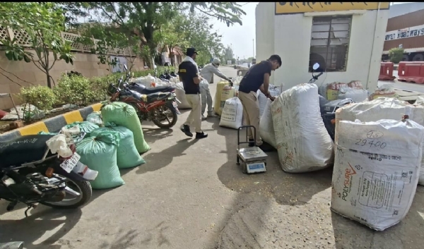 सीबीएन की टीम ने तस्करों के खिलाफ की कार्यवाही। सीबीएन की टीम ने तस्करों के खिलाफ की कार्यवाही।