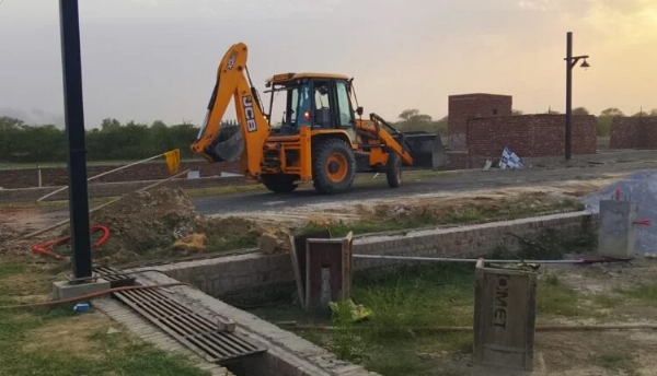 विप्रा का महाबली धवस्तीकरण की कार्रवाई करते हुए विप्रा का महाबली धवस्तीकरण की कार्रवाई करते हुए