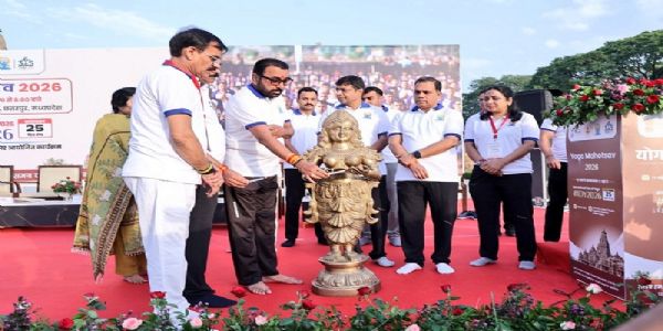 खजुराहो में योग दिवस के काउंटडाउन महोत्सव का शुभारंभ