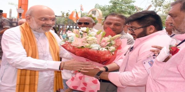 केंद्रीय गृहमंत्री अमित शाह  कमलम में