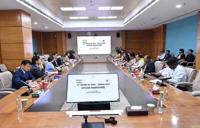 भारत-दक्षिण कोरिया के बीच आयोजित बैठक का जारी फोटो भारत-दक्षिण कोरिया के बीच आयोजित बैठक का जारी फोटो