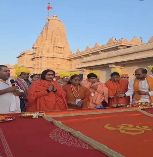 राम मंदिर मां भगवती मंदिर ध्वजारोहण