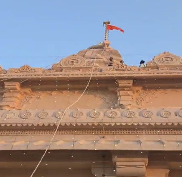 राम मंदिर मां भगाया ध्वजारोहण