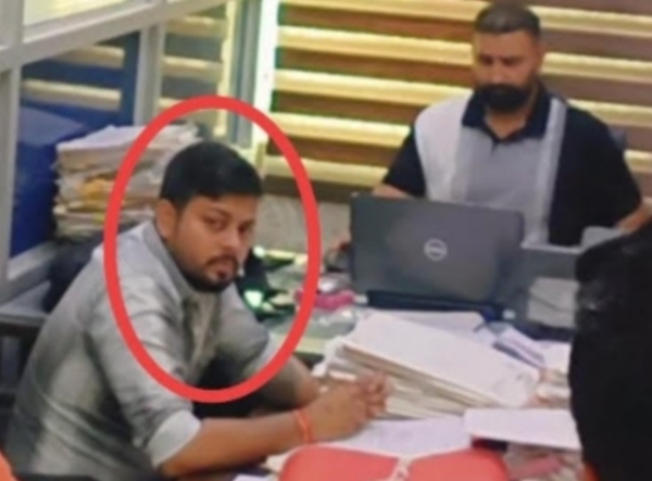 एंटी करप्शन ब्यूराे फतेहाबाद की टीम ने कैथल में हरियाणा शहरी विकास प्राधिकरण के इस कर्मचारी काे रिश्वत लेते पकड़ा