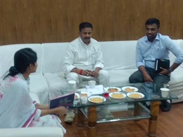 प्रयागराज महापौर गणेश केसरवानी का छाया चित्र