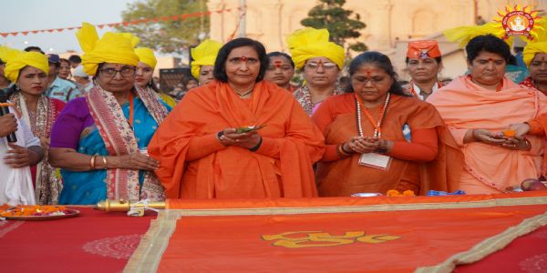 राम मंदिर के दुर्गा मंदिर पर ध्वजारोहण समारोह