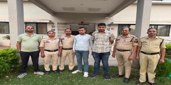 आराेपित गिरफ्तार। आराेपित गिरफ्तार।