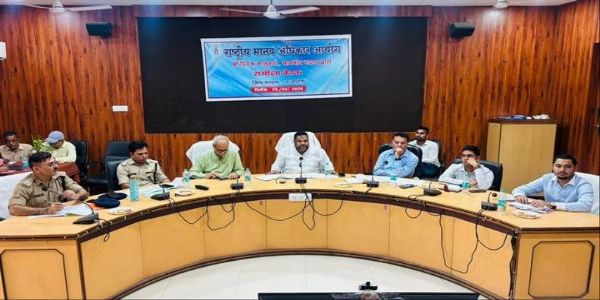 राष्ट्रीय मानव अधिकार आयोग के सदस्य ने मंडला में की विभागवार समीक्षा