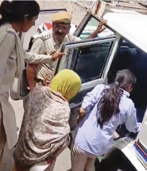 Two-day remand for wife and daughter accused of murdering four people including the co-wife of former Sarpanch husband, minor son detained Two-day remand for wife and daughter accused of murdering four people including the co-wife of former Sarpanch husband, minor son detained