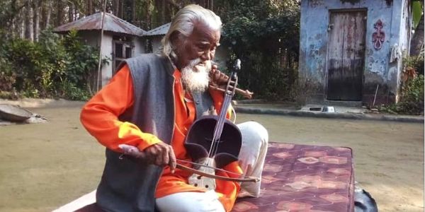 सरिंदा वादन के दिग्गज पद्मश्री मंगला कांत राय सरिंदा वादन के दिग्गज पद्मश्री मंगला कांत राय