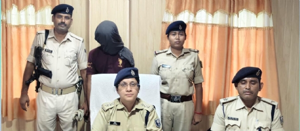जानकारी देती एसडीपीओ