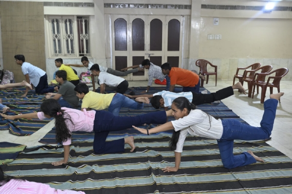 समर कैंप में मस्ती करते बच्चों की तस्वीर समर कैंप में मस्ती करते बच्चों की तस्वीर