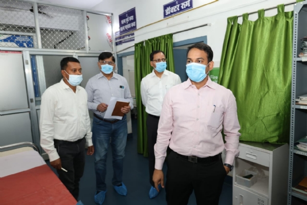 Dc visits sadar hospital, directs to Dc visits sadar hospital, directs to