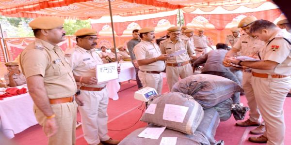 ग्यारह करोड़ मूल्य का जब्त 66 क्विंटल से ज्यादा मादक पदार्थाें को पुलिस ने किया नष्ट