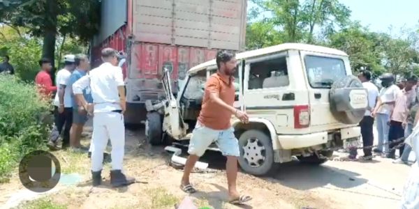 Image Related to the Four Killed as Arunachal Govt Vehicle Crashes into Stationary Truck in Guwahati. Image Related to the Four Killed as Arunachal Govt Vehicle Crashes into Stationary Truck in Guwahati.