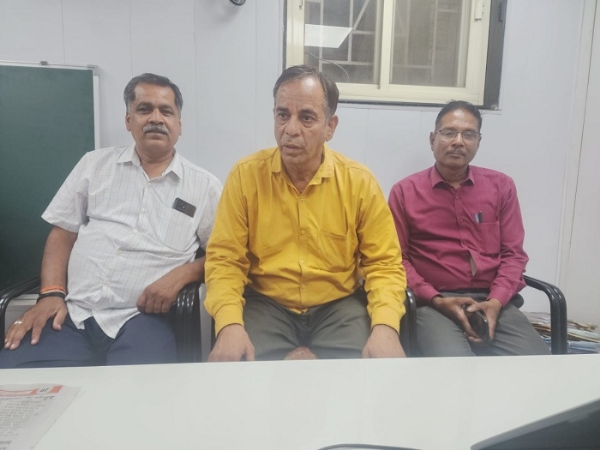 10 हजार रुपए की रिश्वत लेते शासकीय स्कूल के प्राचार्य गिरफ्तार