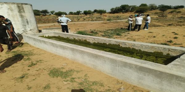 पानी की खेळ में मिला शव